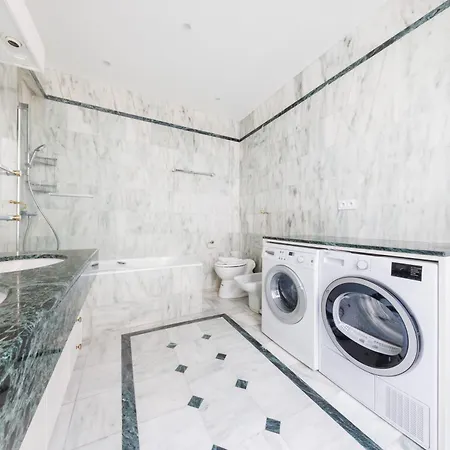 Exceptional Near The Eiffel Tower 3 Bdr 5 P *