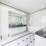 Exceptional Near The Eiffel Tower 3 Bdr 5 P *