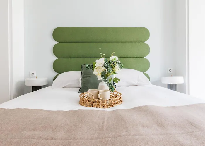 Exceptional Near The Eiffel Tower 3 Bdr 5 P *